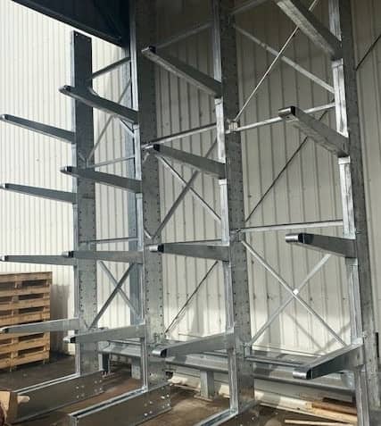 outdoor cantilever racking system